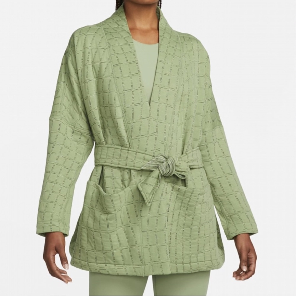 Nike Yoga Therma-FIT Luxe Womens Jacquard Top Reversible Oil Sage Green belted